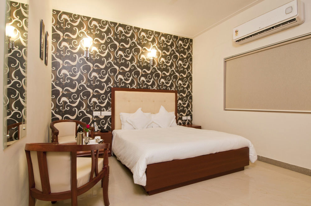 Hotel Deviram Palace Agra  Eksteriør bilde