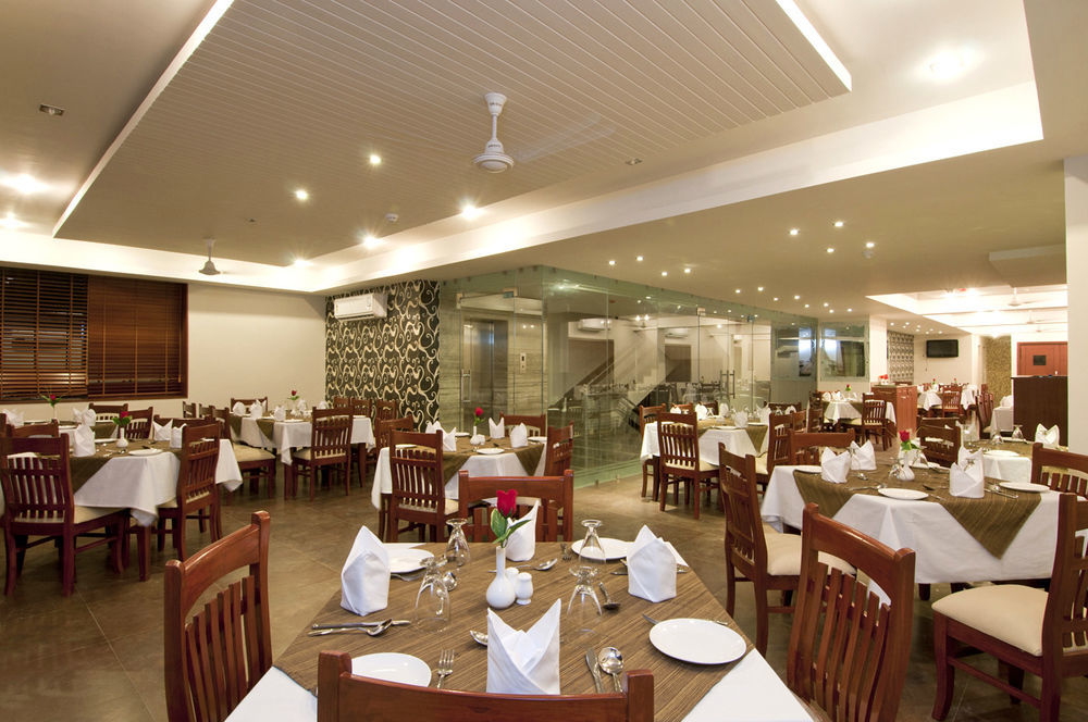 Hotel Deviram Palace Agra  Eksteriør bilde